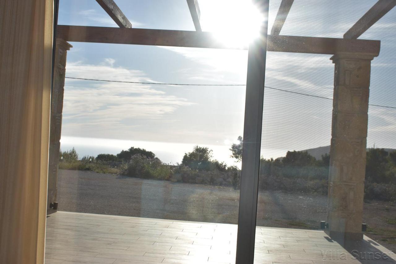Villa Tramonto Keri Exteriör bild